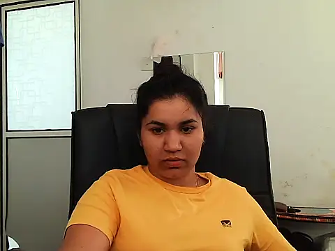 Snapshot of Mashi_Queen chatting on July 1, 8:05 am Mashi Queen online show from July 1, 8:05 am