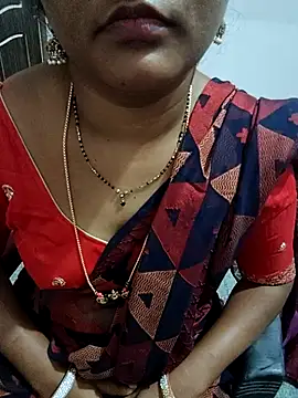 Snapshot of Siiddhika87 chatting on July 1, 6:18 pm Siiddhika87 online show from July 1, 6:18 pm