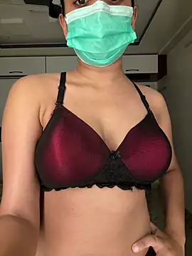 Snapshot of nudemee chatting on July 4, 9:48 am nudemee online show from July 4, 9:48 am