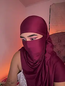 Aisha-Zayed online show from July 6, 6:10 pm