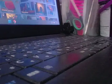 hotcassy19x online show from July 3, 7:59 am