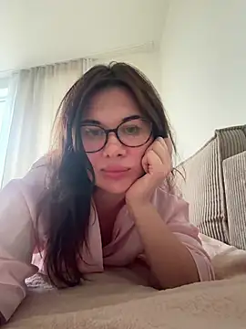Sophie Virginia online show from July 15, 6:46 pm