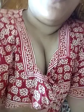 Snapshot of arushi9490 chatting on July 6, 4:31 am arushi9490 online show from July 6, 4:31 am