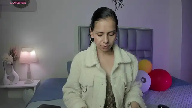 Snapshot of Bianca_Vibe chatting on July 8, 2:32 pm Bianca Vibe online show from July 8, 2:32 pm