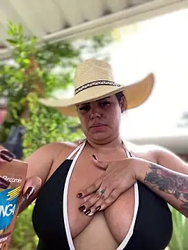 AliceStarshine online show from February 23, 6:45 pm