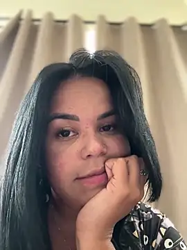 AliceStarshine online show from November 18, 3:49 pm