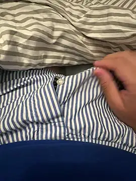 comeandfindme online show from July 8, 3:33 am
