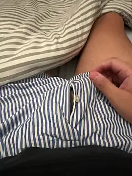 comeandfindme online show from July 9, 2:26 am
