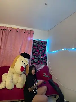 Snapshot of Scarlet-Luna chatting on July 12, 9:22 am Scarlet-Luna online show from July 12, 9:22 am