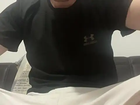 Snapshot of Emreq00 chatting on July 14, 4:23 pm Emreq00 online show from July 14, 4:23 pm