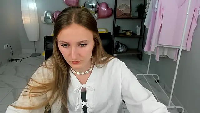Snapshot of Melissa_Bryant chatting on July 8, 11:48 am Melissa Bryant online show from July 8, 11:48 am