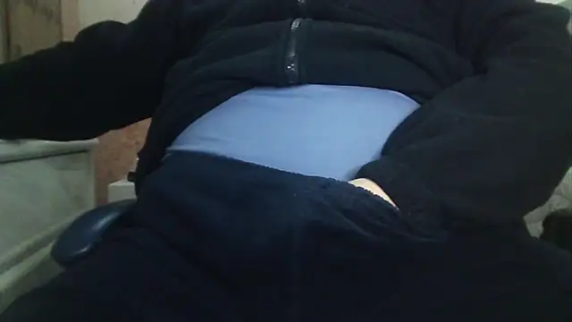 bigfish2222 online show from December 15, 8:13 pm