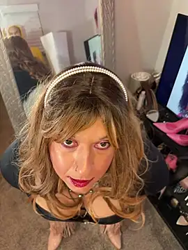 heathernicoled online show from July 9, 8:51 am
