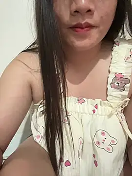 Snapshot of Zully- chatting on July 7, 3:27 pm Zully- online show from July 7, 3:27 pm