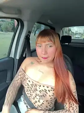 Snapshot of Cata_Gomez__ chatting on July 20, 5:26 pm Cata Gomez online show from July 20, 5:26 pm