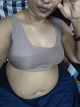 amudha143 online show from July 10, 9:06 pm