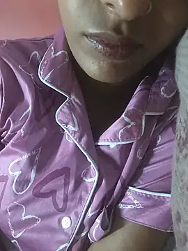 Snapshot of sharmilasingh89 chatting on July 13, 7:27 pm sharmilasingh89 online show from July 13, 7:27 pm