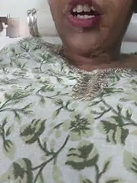 Snapshot of sharmilasingh89 chatting on July 14, 7:35 am sharmilasingh89 online show from July 14, 7:35 am