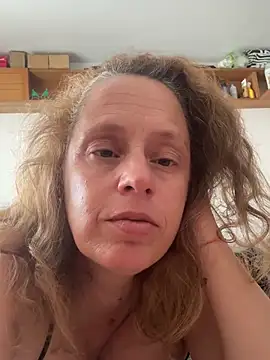 nadiaxxsweet online show from July 9, 9:46 am