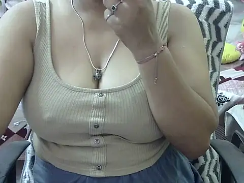 Hot Soni26 online show from July 16, 4:40 am