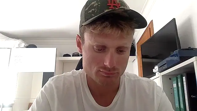 Nakedendurance1994 online show from July 11, 7:55 am
