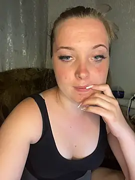 DakotaBritton online show from July 9, 6:56 pm