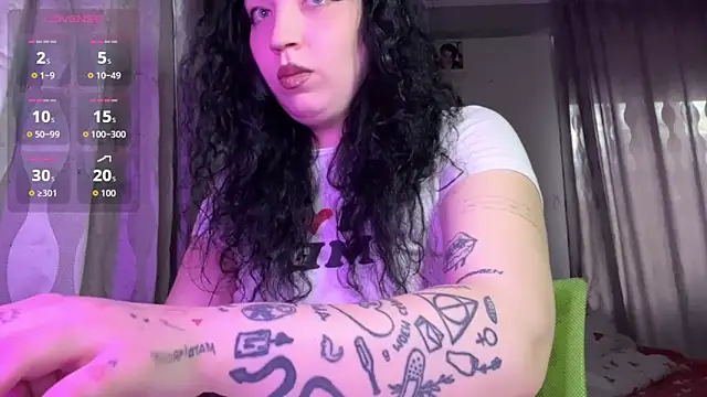 Snapshot of miss___maddy chatting on July 10, 5:59 pm miss maddy online show from July 10, 5:59 pm