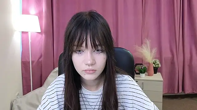 Snapshot of DannaChalk chatting on July 21, 2:58 am DannaChalk online show from July 21, 2:58 am