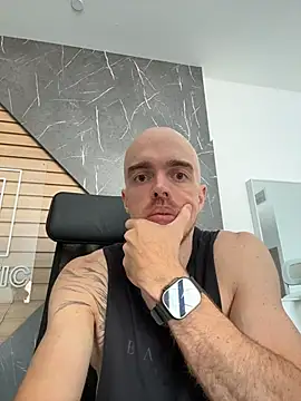 Snapshot of logan__kelly chatting on July 14, 1:28 pm logan kelly online show from July 14, 1:28 pm