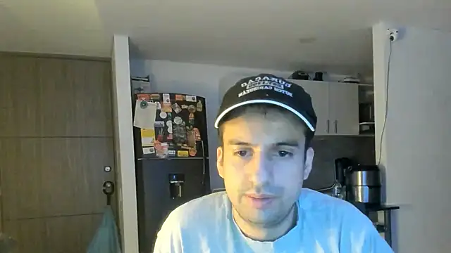 Snapshot of iammateo99 chatting on July 16, 9:04 am iammateo99 online show from July 16, 9:04 am