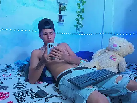 aaron mercury x online show from July 12, 10:23 pm
