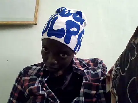 Snapshot of Bellahmin chatting on July 15, 2:55 pm Bellahmin online show from July 15, 2:55 pm