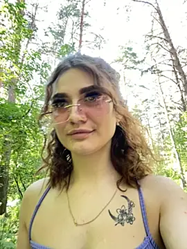 AlexandriaUrquhart online show from July 14, 10:09 am