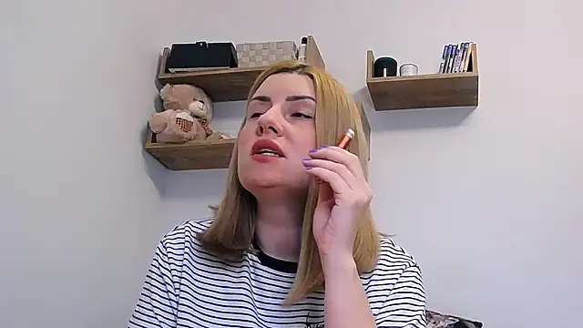 alisenties online show from March 15, 4:13 pm