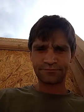 Snapshot of mikeklu chatting on July 14, 10:21 am mikeklu online show from July 14, 10:21 am