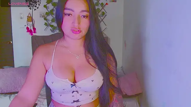 Allisson  22 online show from July 14, 10:15 pm