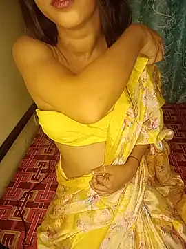 Snapshot of Yourteen_baby chatting on July 20, 9:06 pm Yourteen baby online show from July 20, 9:06 pm