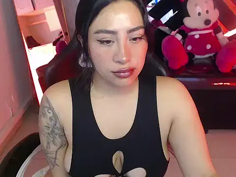 amara sweet a online show from August 3, 1:05 pm