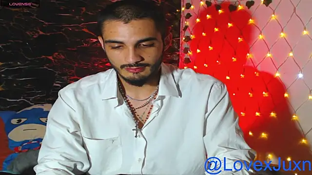 LovexJuxn77 online show from July 17, 11:20 pm