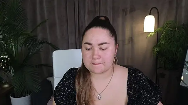 AnnaKayzers online show from July 17, 8:10 am