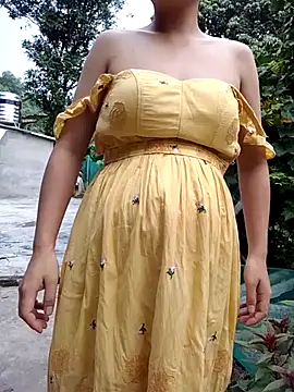 Snapshot of Mili-20 chatting on July 26, 11:55 pm Mili-20 online show from July 26, 11:55 pm