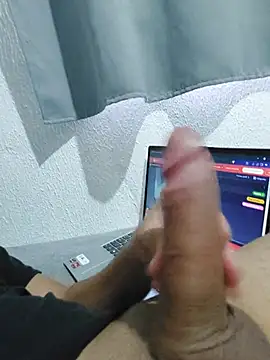 Snapshot of Casalnovinho021_- chatting on July 17, 6:35 pm Casalnovinho021 - online show from July 17, 6:35 pm