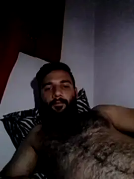 Snapshot of Cosmin78lov chatting on July 19, 6:22 pm Cosmin78lov online show from July 19, 6:22 pm