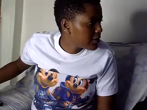 Snapshot of sweet-freeky chatting on July 17, 2:24 pm sweet-freeky online show from July 17, 2:24 pm
