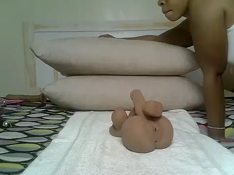 tastyzuri online show from August 5, 3:53 am