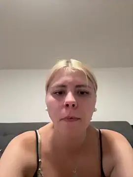 Ellaa Candy online show from July 22, 7:38 pm