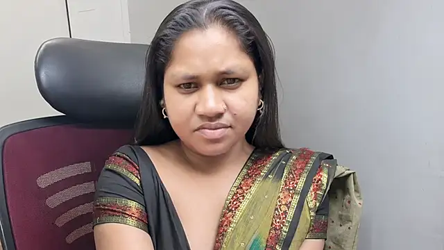 Sofiya mirza online show from July 18, 7:34 am