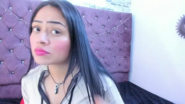 Snapshot of gabriela_grace chatting on October 29, 2:52 pm gabriela grace online show from October 29, 2:52 pm