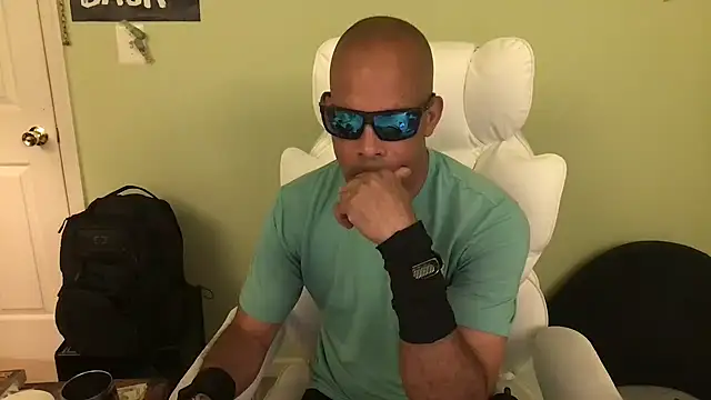 Snapshot of Roman_Sebastian chatting on July 20, 1:42 am Roman Sebastian online show from July 20, 1:42 am