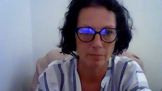 Snapshot of Arina9652 chatting on July 27, 3:41 pm Arina9652 online show from July 27, 3:41 pm